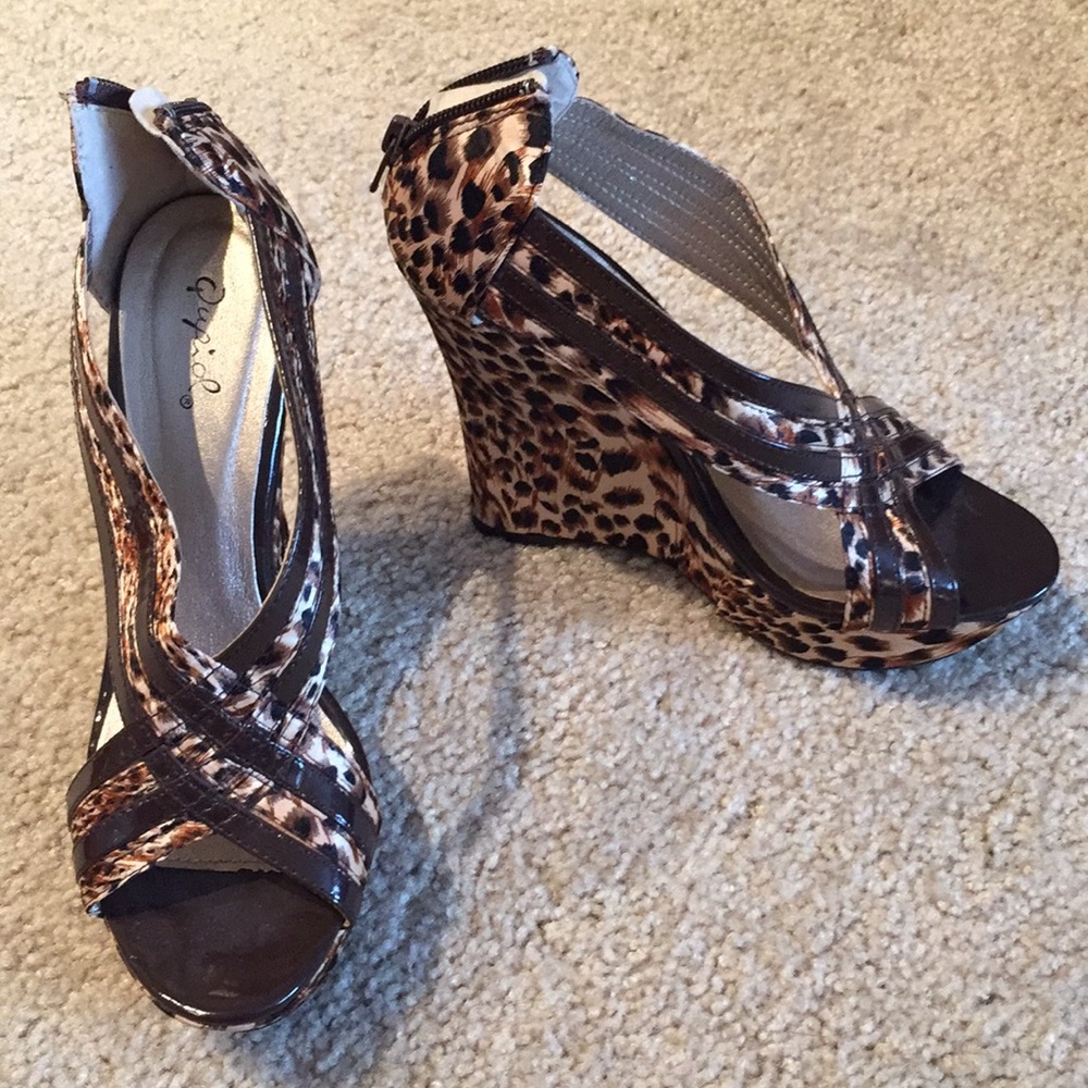 Open toed leopard wedges